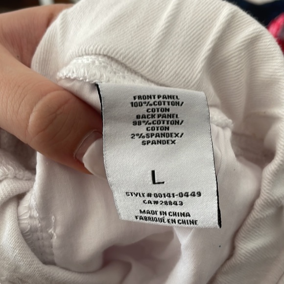 White jean shorts - Picture 4 of 4